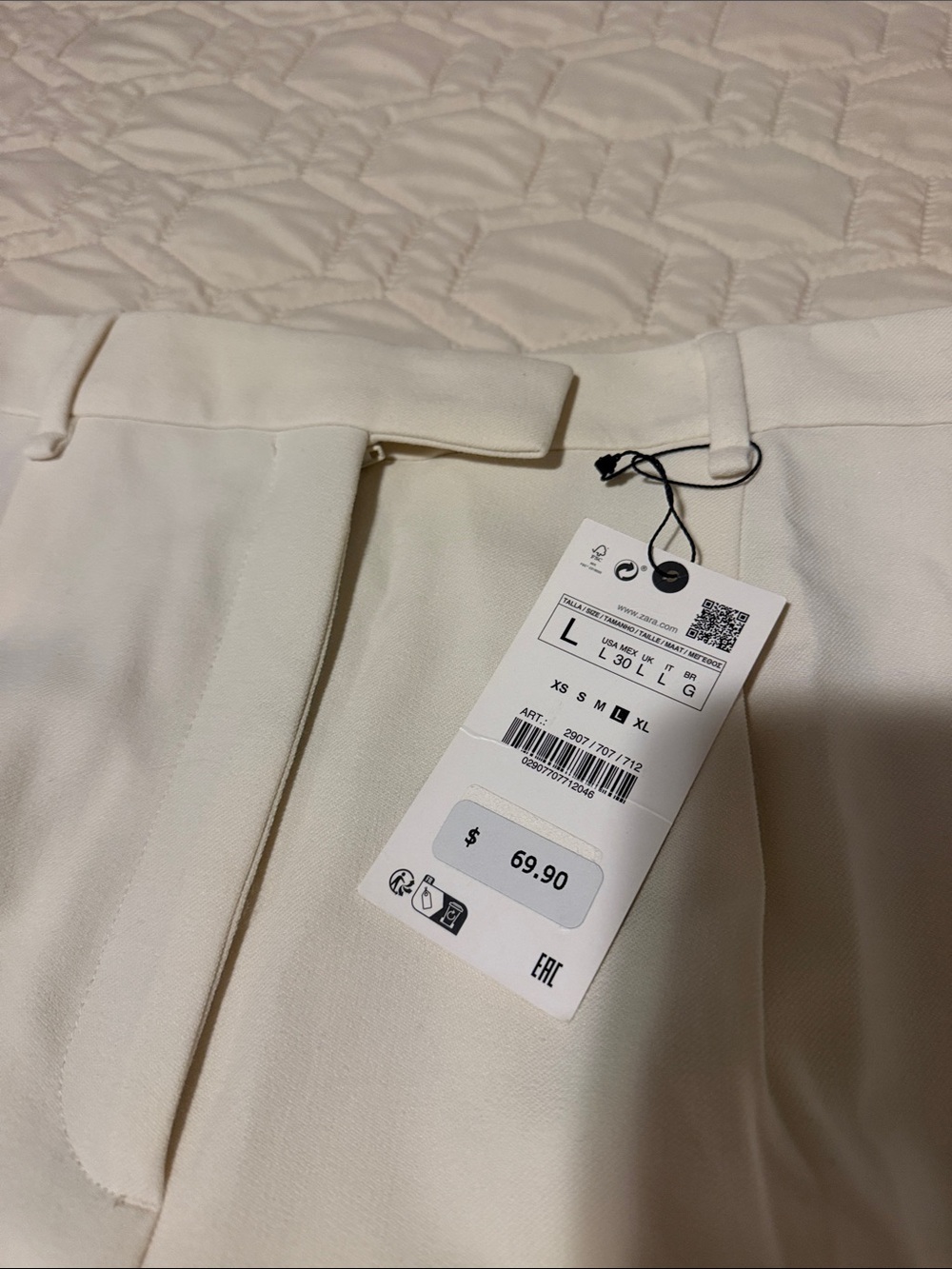 NWT. Zara Cream Tailored Bermuda Shorts - Picture 8 of 10